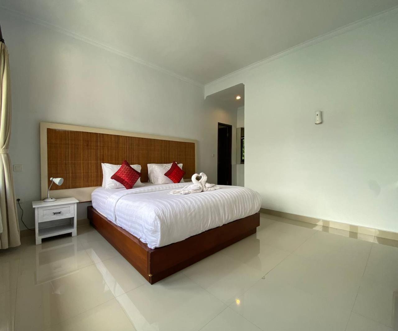 Lisa Dedaries Villa Seminyak Exterior foto