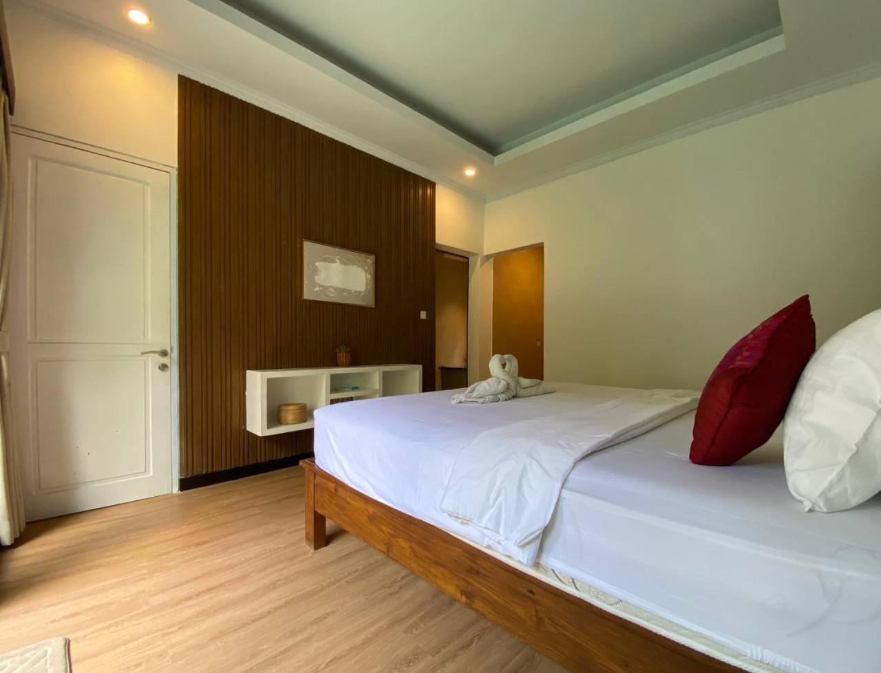 Lisa Dedaries Villa Seminyak Exterior foto