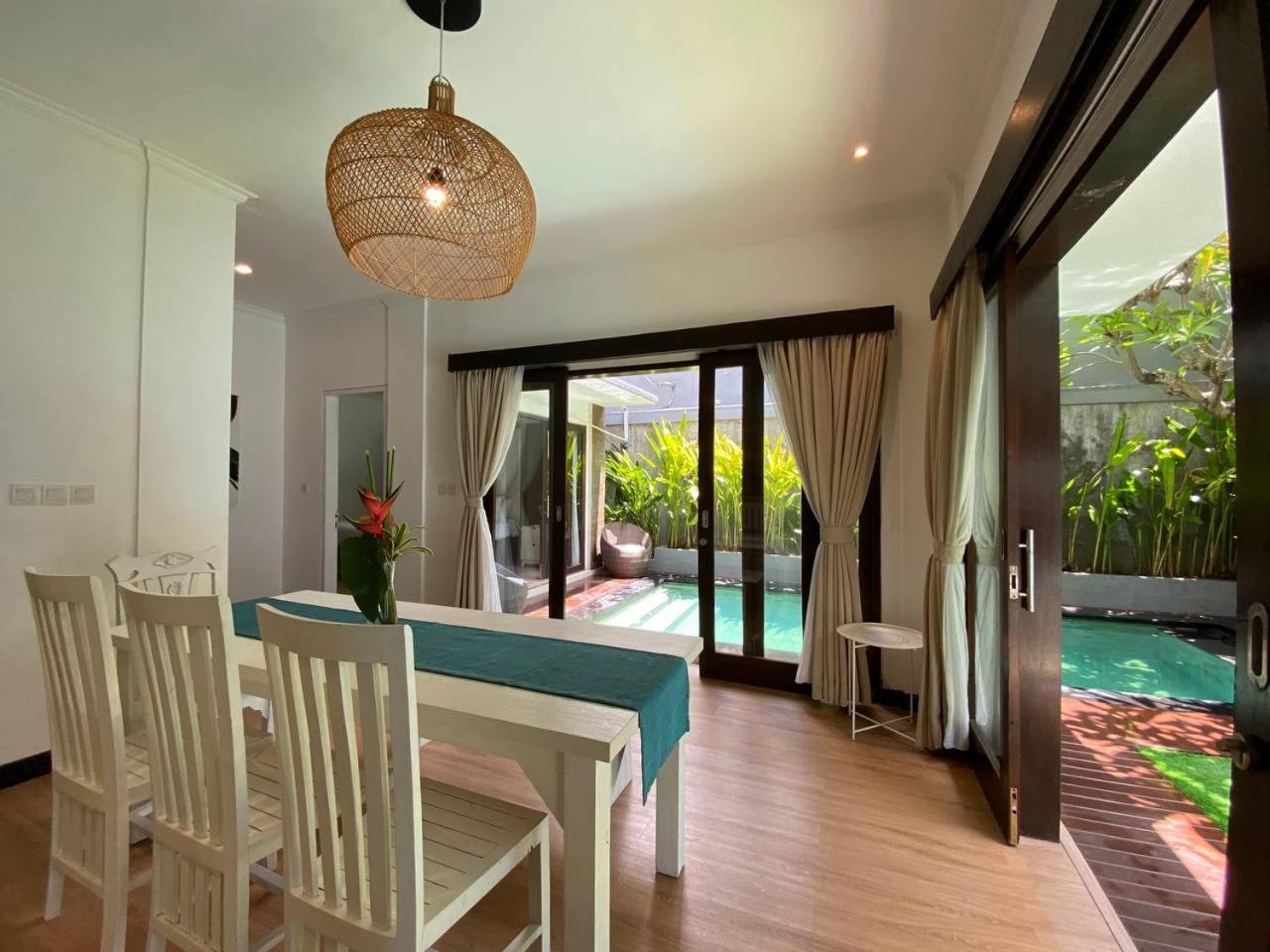 Lisa Dedaries Villa Seminyak Exterior foto