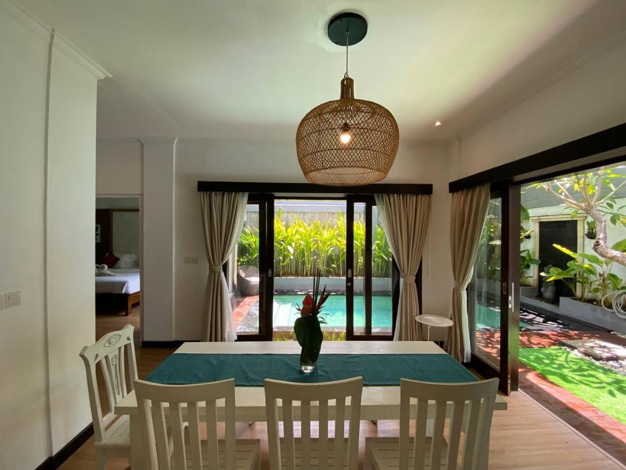 Lisa Dedaries Villa Seminyak Exterior foto